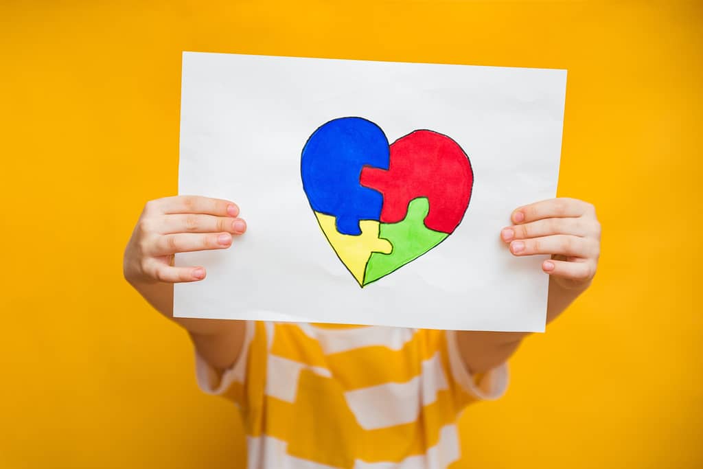 O diagnóstico de autismo não é um tema novo, mas a urgência e a relevância que ele adquire hoje são inegáveis.